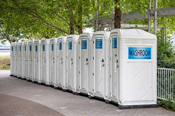 Best Portable restroom solutions  in Pomona Park, FL